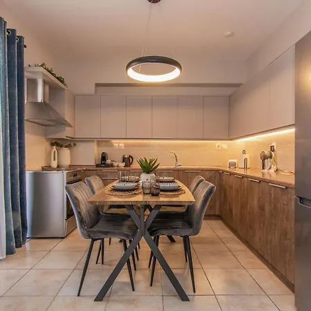 Seven Apartment Kalamata